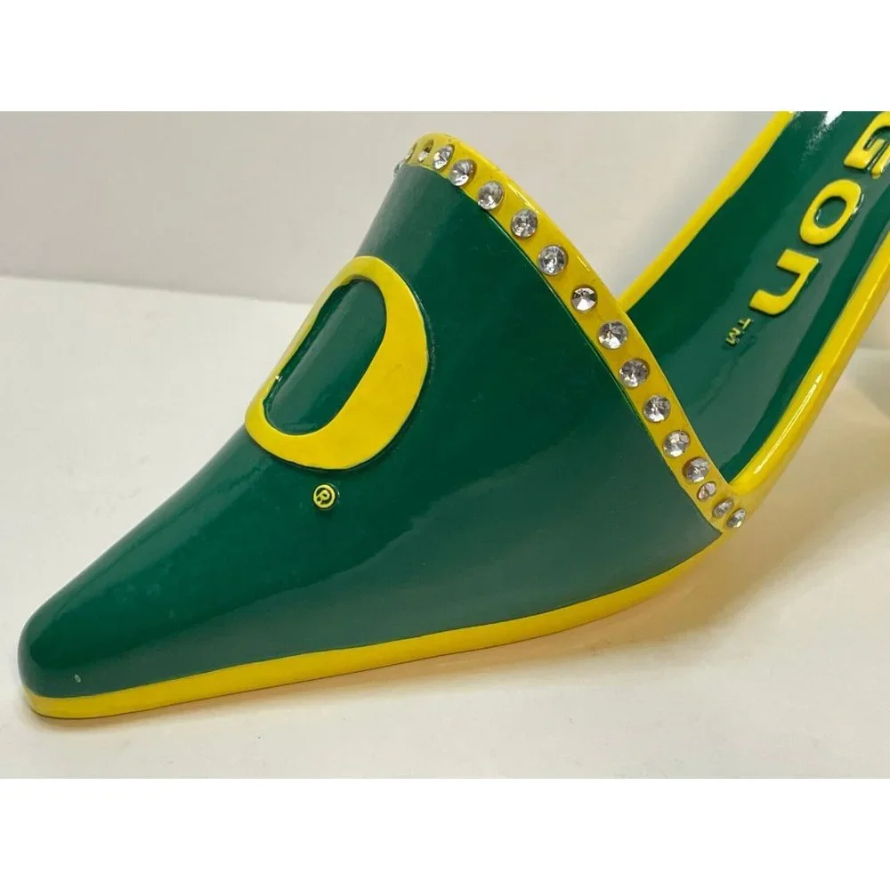 NCAA Oregon Ducks Shoe Wine Bottle Holder ceramic high heel UofO